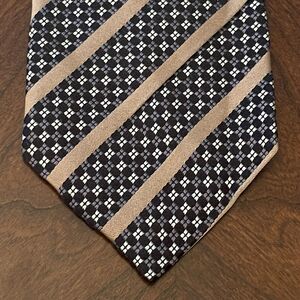 Lario Hand Made 100% Silk Men’s Neck Tie Made In Italy Long